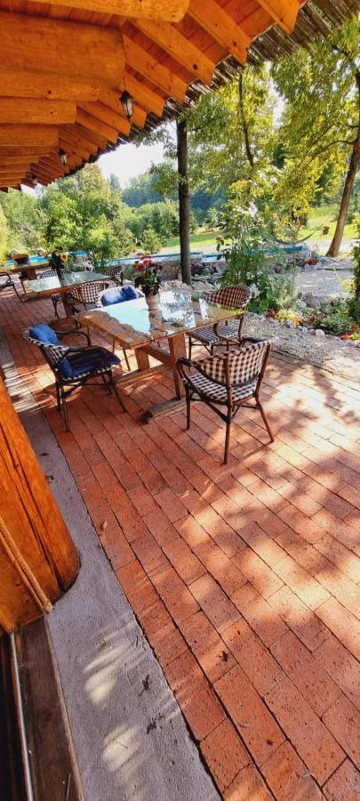 Guest House Mala Prica Zivinice ภายนอก รูปภาพ